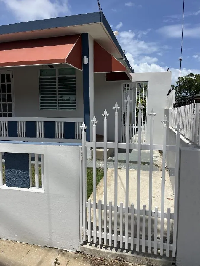 3-Bedroom House In Quebradillas Vakantiehuis