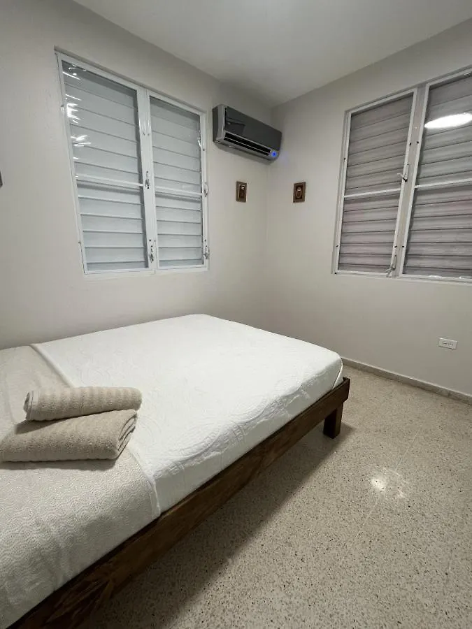 Vakantiehuis 3-Bedroom House In Quebradillas